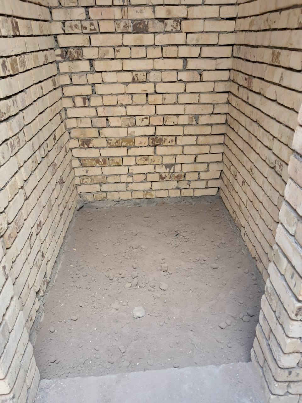هيكل ١٠٠ خلفي دربونه متر وربع بناء طابوك مسلح  بالفداء نهاية شارع المدارس خلف شارع ٦٠ مقاطعه ٢٤ منطقه سكنيه الخدمات ماء كهرباء مجاري بدون تبليط السعر ٤٧ مع المجال القليل للاستفسار الاتصال 
***********
