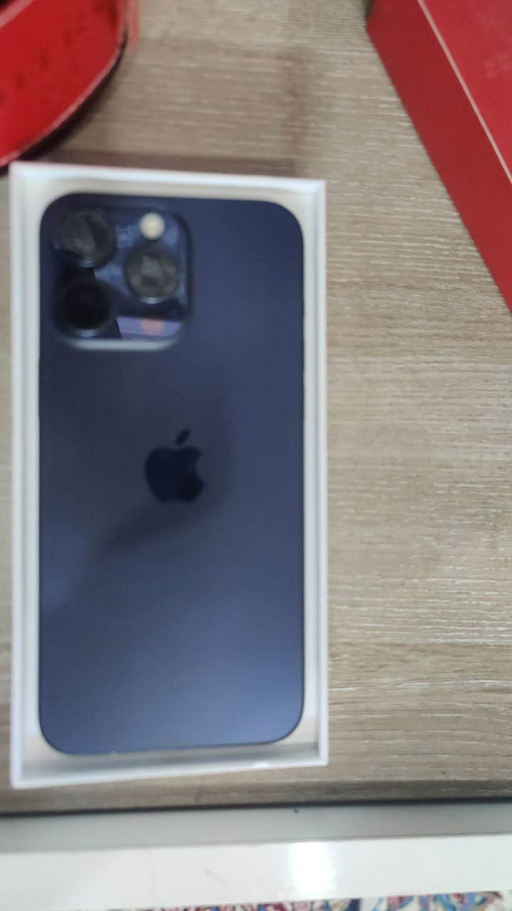 Iphone 15 pro max 
Battery 85
1 sim esim 
256 GB 
Karton u kaml ashyaya zor pak mawatawa 
700$ أربيل, العراق


**إذا كنت صاحب هذا الإعلان وتريد حذفه لأي سبب، رجاءا أرسل رسالة إلى الدعم الفني**
