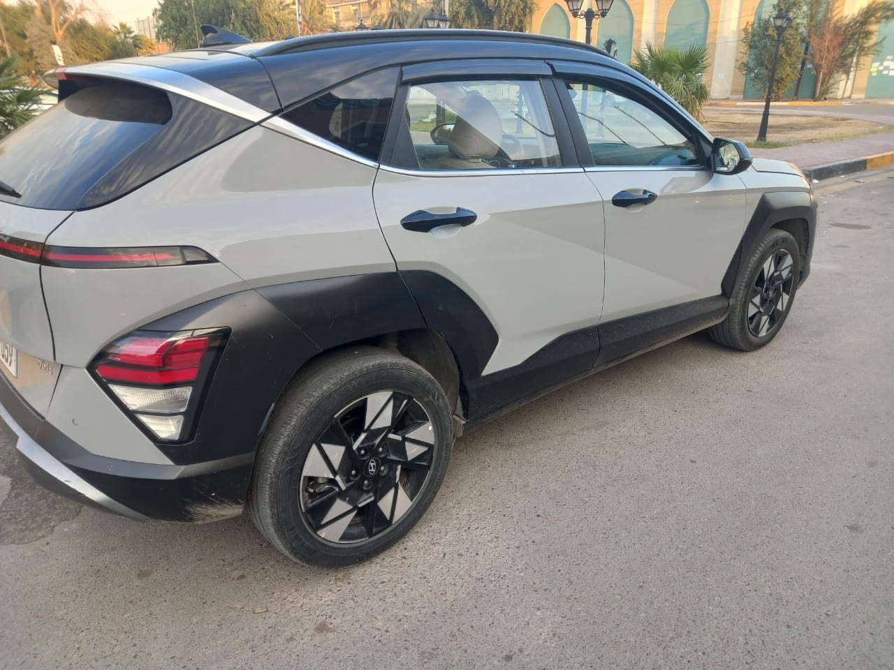 للبيع 
هونداي كونا  هايبرد ⚡️⚡️
موديل 25 رقم بغدادباسمي
ماشية 4000 كيلو 
حادثها جانبي بابتين ومبدل اصلي تفصيخ ايرباك بردة فقط 
المواصفات 
كير تعليك تبريد قطعتين كشنات كهرباء صندوك كهرباء 
مريات شفط رادارات جانبيه وامامي تشغيل عن بعد مواصفات اخرى 
السعر 165 وبيها مجال 
***********
