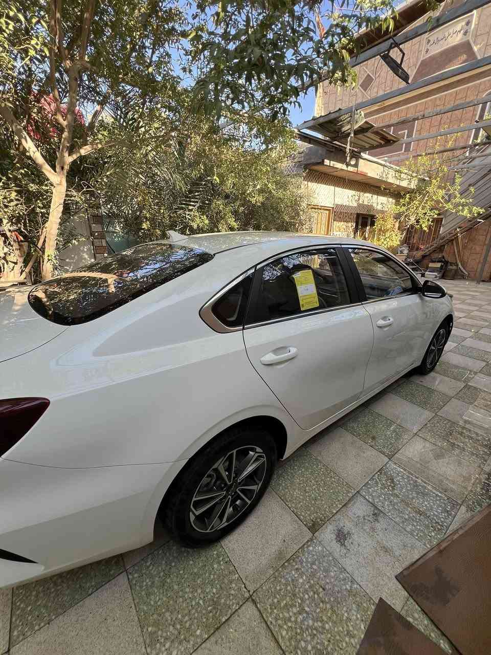 كيا k3  2024 تجميع صيني سيارة فول مواصفات
ماشية 36000  كيلو
البصرة المعقل
***********
