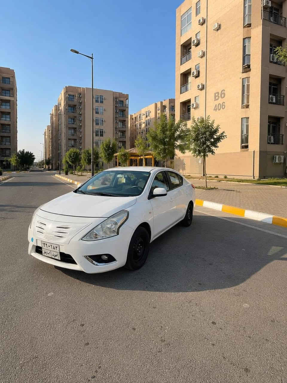 السلام عليكم 
نيسان سني (هندي ام البليته الزركة )
موديل 2021 مكفوله كفاله عامه ع وضع 
الشركه تخم تاير صدر مامي خلفي كله جديد ماشيه 61الف حقيقي تحكم ستيرن
جام كهربائي سبايدر شباك نيكل حساسات
مكينه كير مامفتوحات ع وضع شركه سياره جديده السعر 98 وبيه مجال حك جيه شي بصيط ***********
مكاني بغداد
