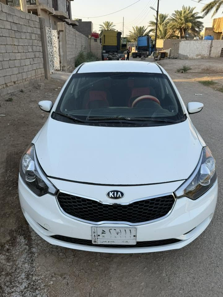 السلام عليكم كيا فورتي موديل 16 بغداد مكينه 1800 دوش مرغوب سياره حلوه مرتبه بيه شويه ملاحضات خدوش سياره بسمي تحويل ثاني يوم ***********
