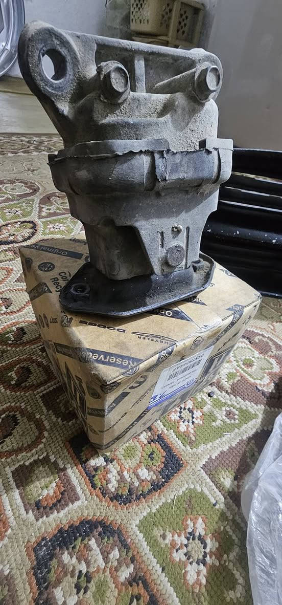 السلام عليكم زوج طوبات اوزوج ارواط اودسكات امامي السعر ٥٠الف
شباك مال جارجر السعر١٥الف
مساعد شرط الفحص السعر٢٥الف
اذان ٢٠الف
مكاني بغداد +9647738875848واتساب


**إذا كنت صاحب هذا الإعلان وتريد حذفه لأي سبب، رجاءا أرسل رسالة إلى الدعم الفني**