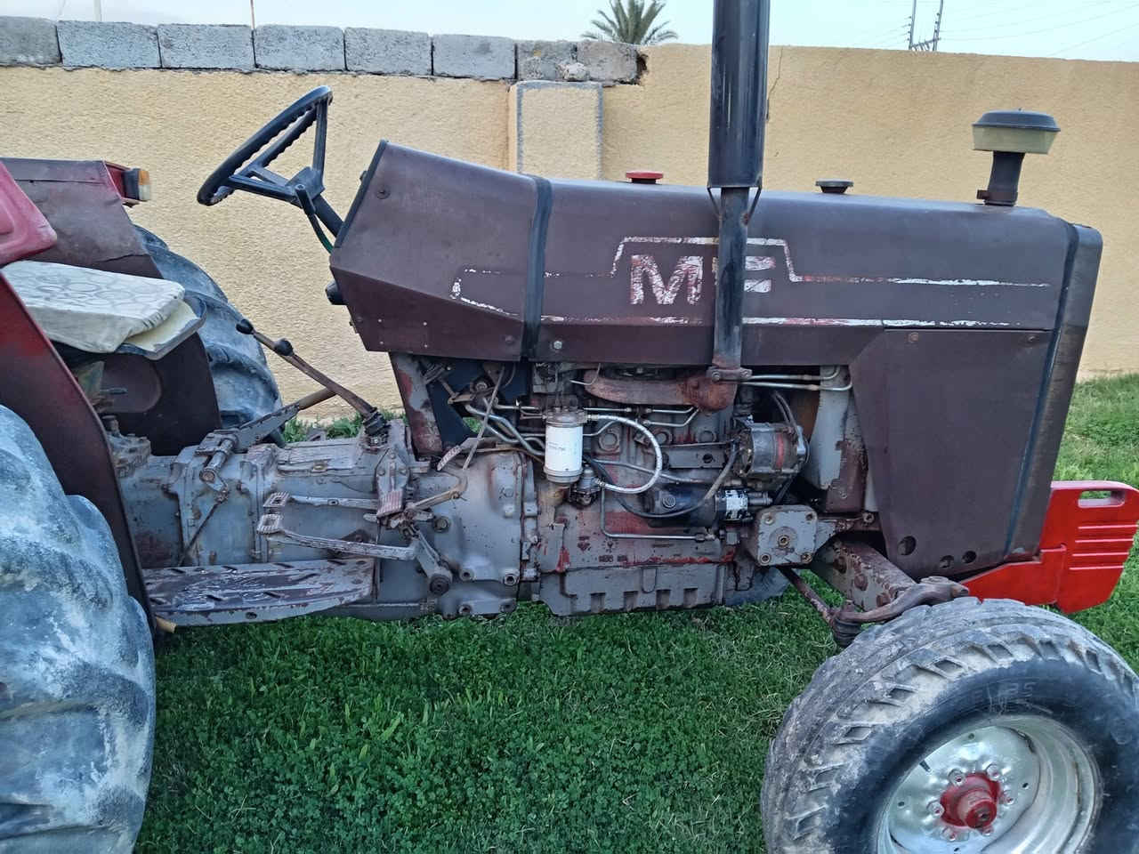 السلام عليكم مكينه فارقه للبيع حجم 275 رقم سنويه انبار المكان التاجي سبع البور ***********
