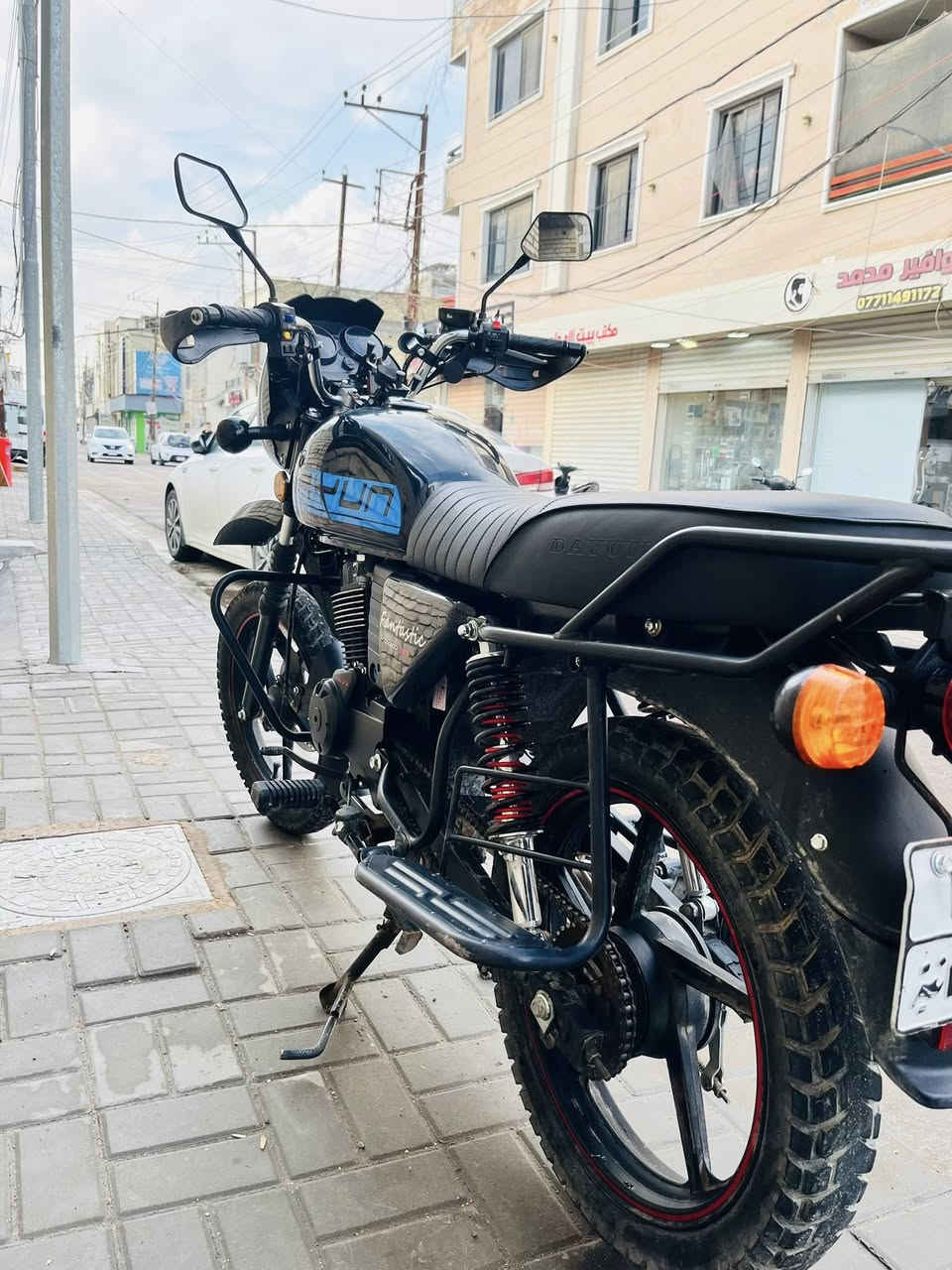 السلام عليكم شباب دراجه دايوان جبلي موديل 2025 الدراجه نضيفه بمعنى الكلمه ومرقمه رقم سليمانيه بسم ابو الشركه بعدني ممحوله  وخاليه من اي نقوصات ولدراجه خير من الله مكاني الدوره السعر 2400 الشراي يتصل ع هاذ الرقم ***********
