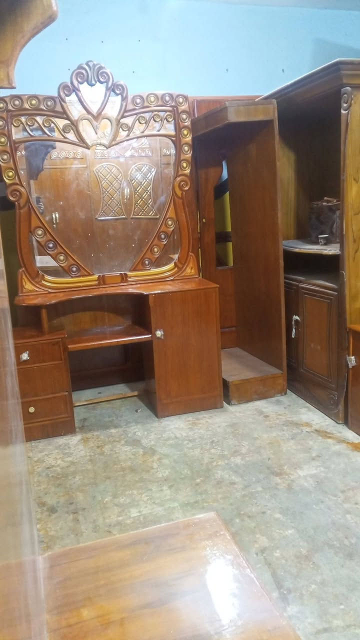 غرفه تزكام ام 6 قاطين داخل وخارج صاج ضهر جرجوبه
كوت حي جهاد زويرجات 
***********
