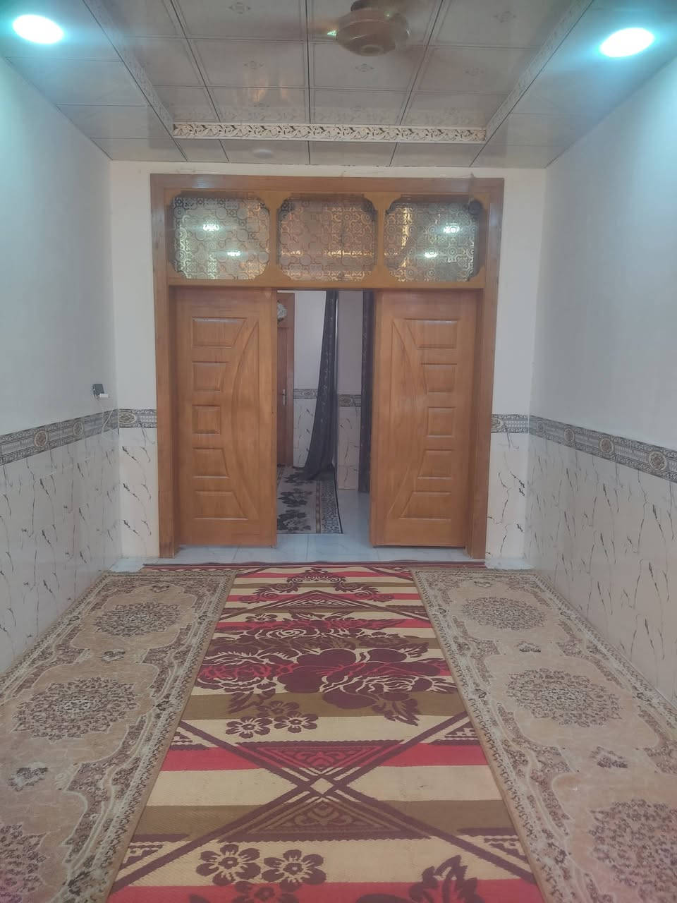 بيت مساحه 150متر زراعي حي ميسان قرب جسر العبور منطقه حلوه شوارع تبليط كهرباء ماء 
الاستفسار الاتصال=***********
