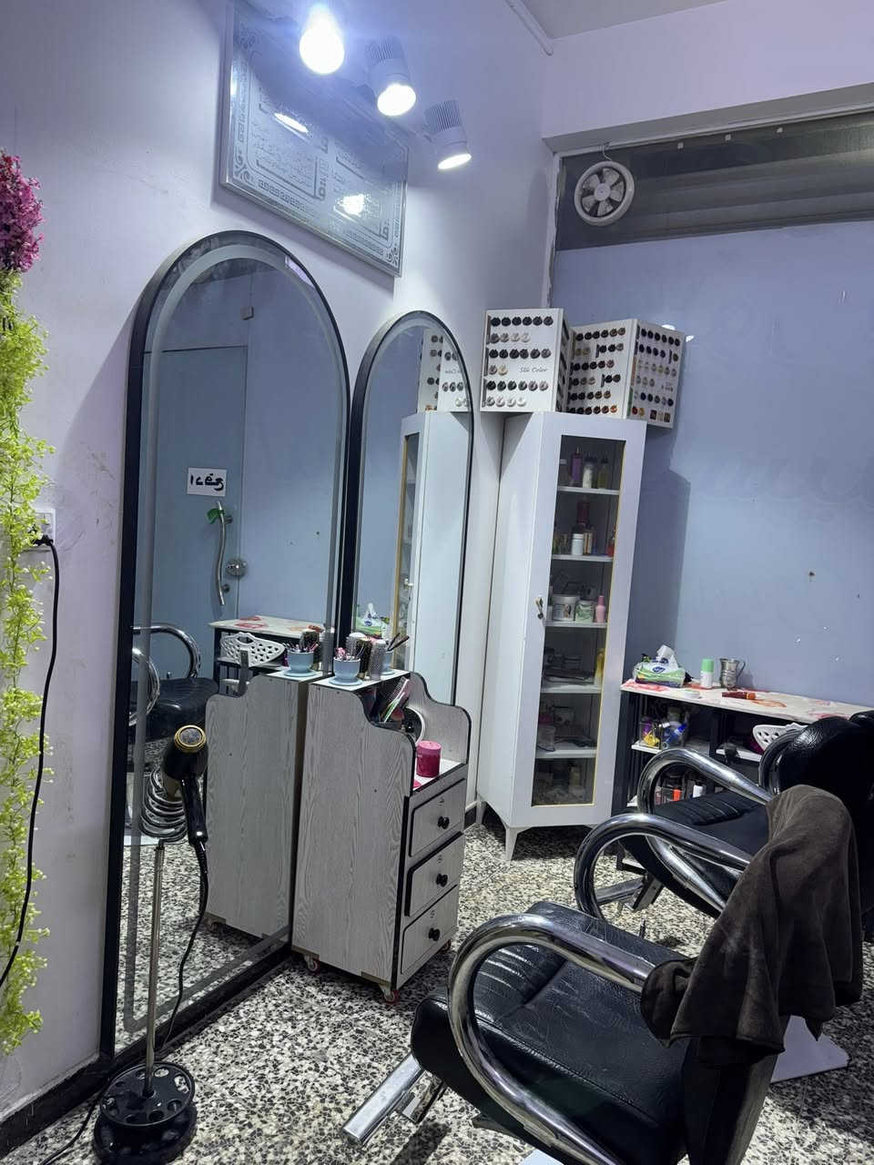 صالون متكامل للبيع مع سديه جديده وأغراض كامله وياه كوزمتك العنوان بغداد شارع فلسطين


**إذا كنت صاحب هذا الإعلان وتريد حذفه لأي سبب، رجاءا أرسل رسالة إلى الدعم الفني**