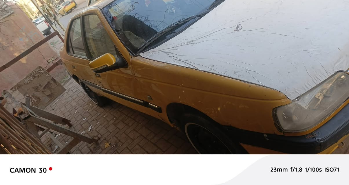 بيجو لميس ٢٠١٥ كفاله عامه من الضربه والصبغ فقط باب السايق امبدله رقم بغداد دولي بسمي مصفره هيئه وغرامات مكينه بيها تبخير السعر ٣١ وبيها مجال 
***********
