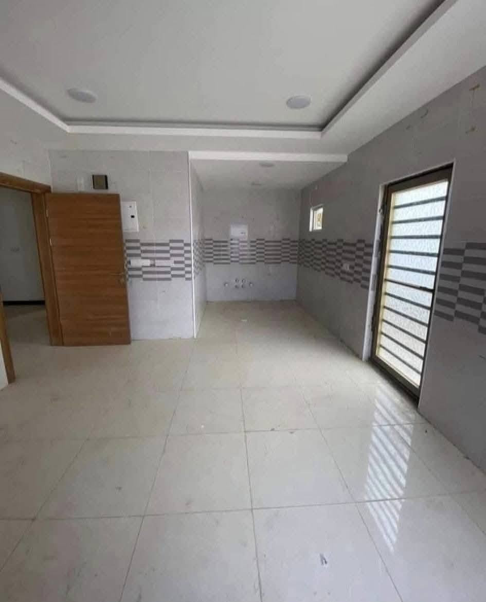 🏡 فرصة مميزة – دار للبيع في مجمع الأميرات 2

دار حديث وجاهز للسكن في موقع متميز ضمن مجمع الأميرات 2 / المربع الثالث.

🔹 المساحة: 250 م²
🔹 الدار جاهزة للسكن مباشرة
🔹 نازل بي قرض 75 مليون على المصرف العقاري
🔹 البيع بتطلوعة

للاستفسار ومعرفة التفاصيل أو تحديد موعد للمعاينة:

📞 ***********

ملاحظة: الدار تقع في منطقة هادئة ومخدومة داخل المجمع، وجاهزة للتسليم.
