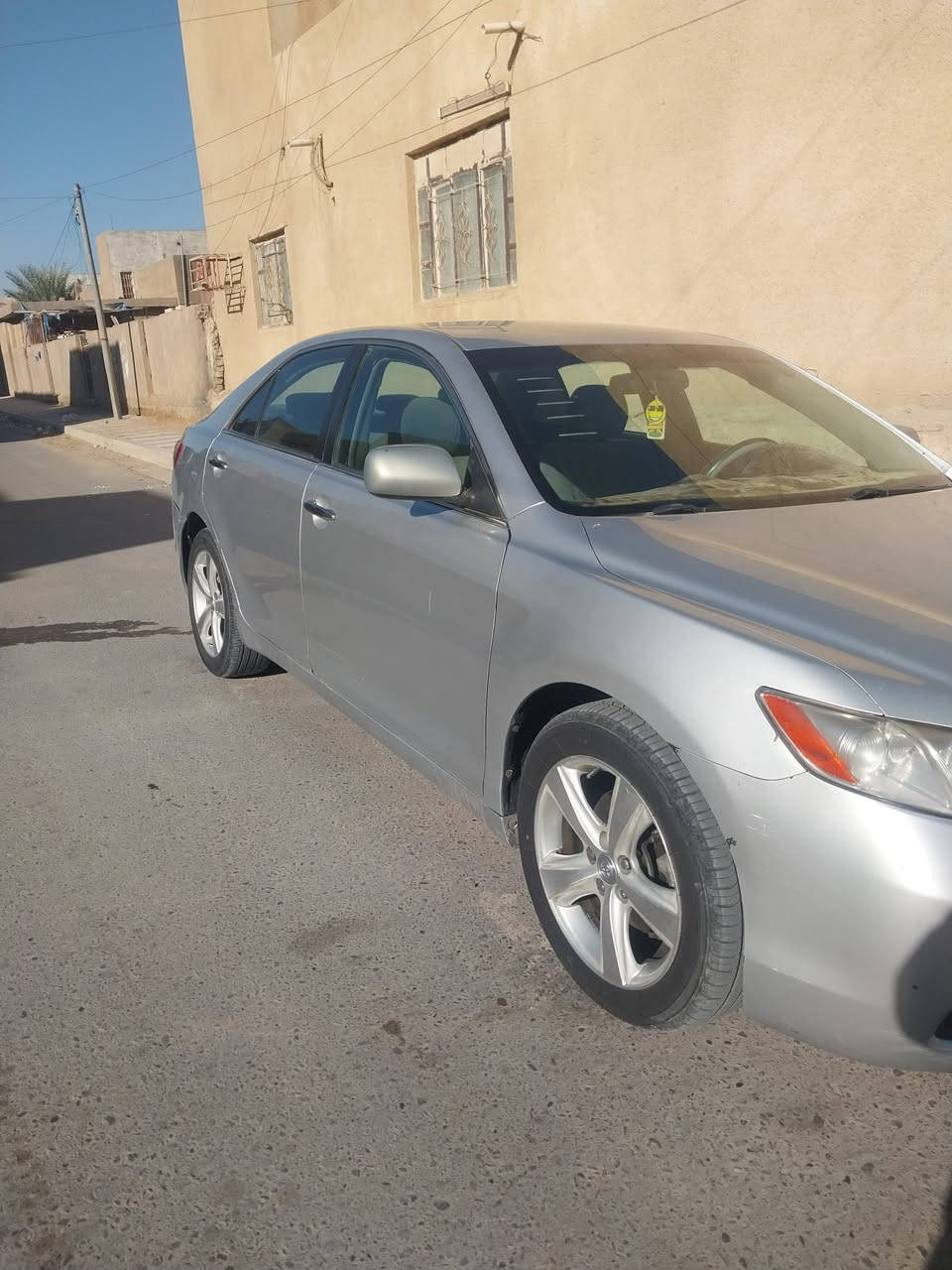 السلام عليكم
للبيع
  كامري موديل ٩ امريكي ضرر جاملغ بدون دواخل وبيها جوه قبغ بانزين
   محرك  سته سلندر مكفول افلون بلادي رقم سليمانيه سنويه جديده 
مواصفات عاديه 
السعر ١٠٥ وبيها مجال وبيها مجال مكاني تكريت
***********
