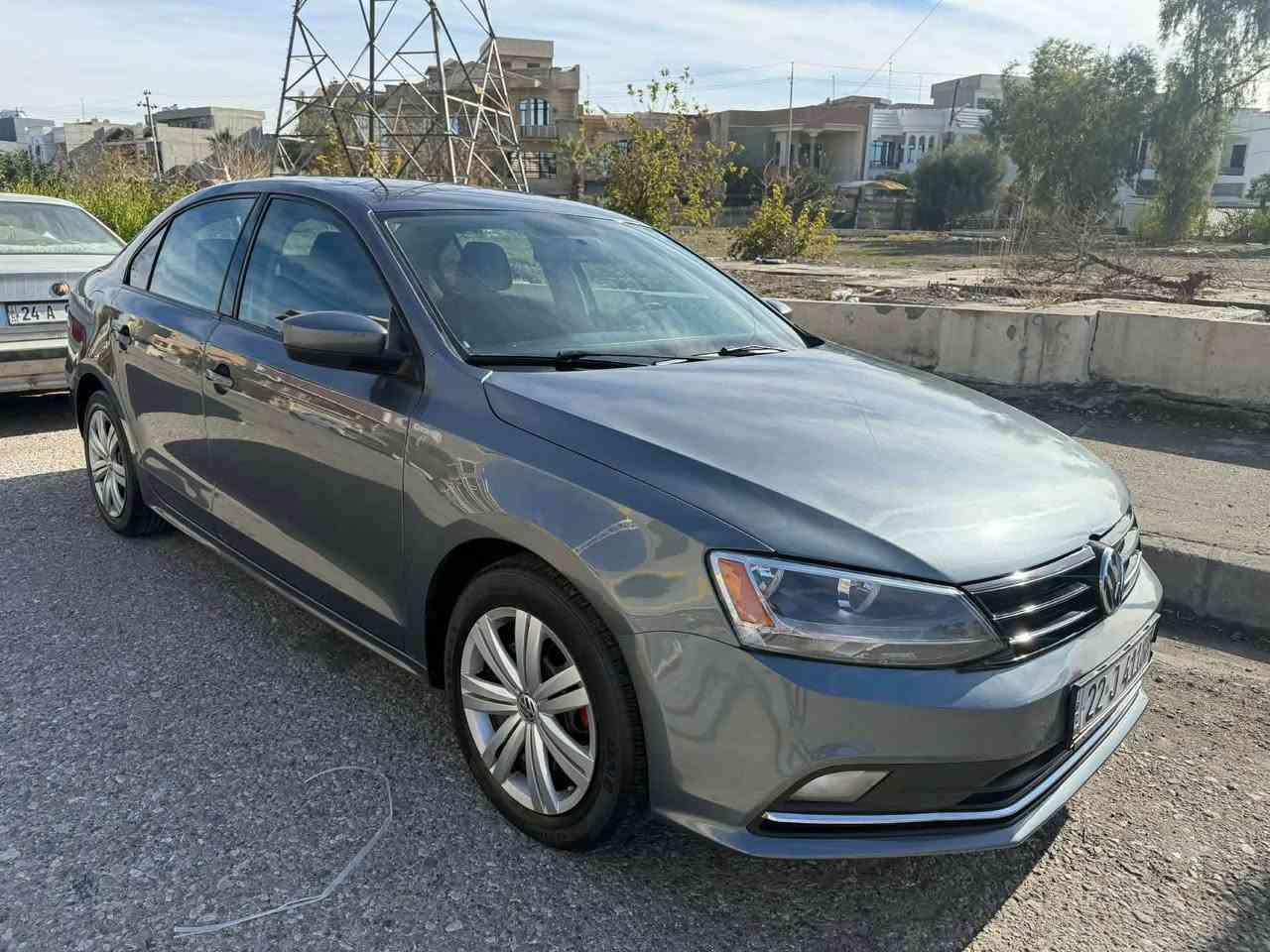 جيتاى موديل 2016ه سه ياره يه كى جوانو خاوينه هه موو شتى نوى كرايته وه جاملخو بونيتى سبوخه يرباك سوكان سيسته مه دوو جيگاى بجووكى ته عديله سه ياره كه به سمه يه كوشن هيته ره مواسه فاتى  تر داواى 112وه ره قه ى ده كه م 
*********** أربيل, العراق
