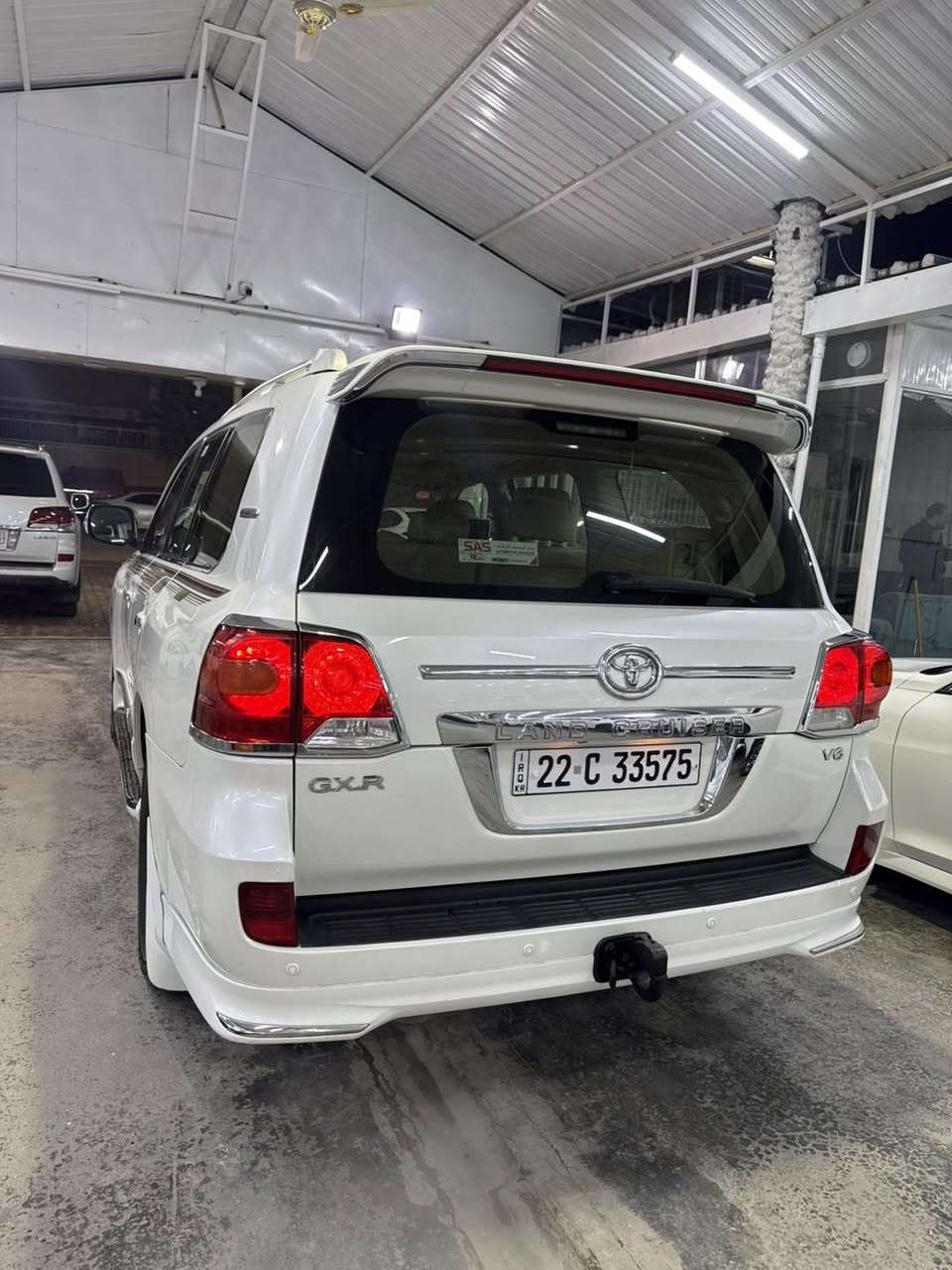 السلام عليكم
📍اخوان شكرآ للمتابعين الكرام نقدم لكم كل ماهو جديد ومميز 
معرض الريان لتجارةالسيارات
لاندكروز 2013فطيم فول 
فول مواصفات سلايد روف 
داخل جلد كراسي كهرباء 3حركات
مكفوله من الصبغ سياره جديده جدا
رقمها اربيل تحويل مباشر 
الاستفسار***********
📍الموقع بغداد الكريعات (معرض الريان)
