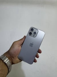 15برو ماكس امبدل شاشه اصليه نضافه 99السعر 650وبي مجال المكان بغداد الش...