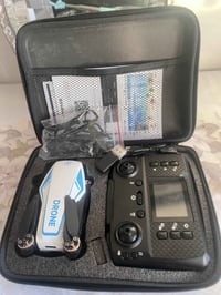 طائرة درون مبتدىين   تعتبر هذه الطائرة من الفئة الموجهة للمبتدئين واله...