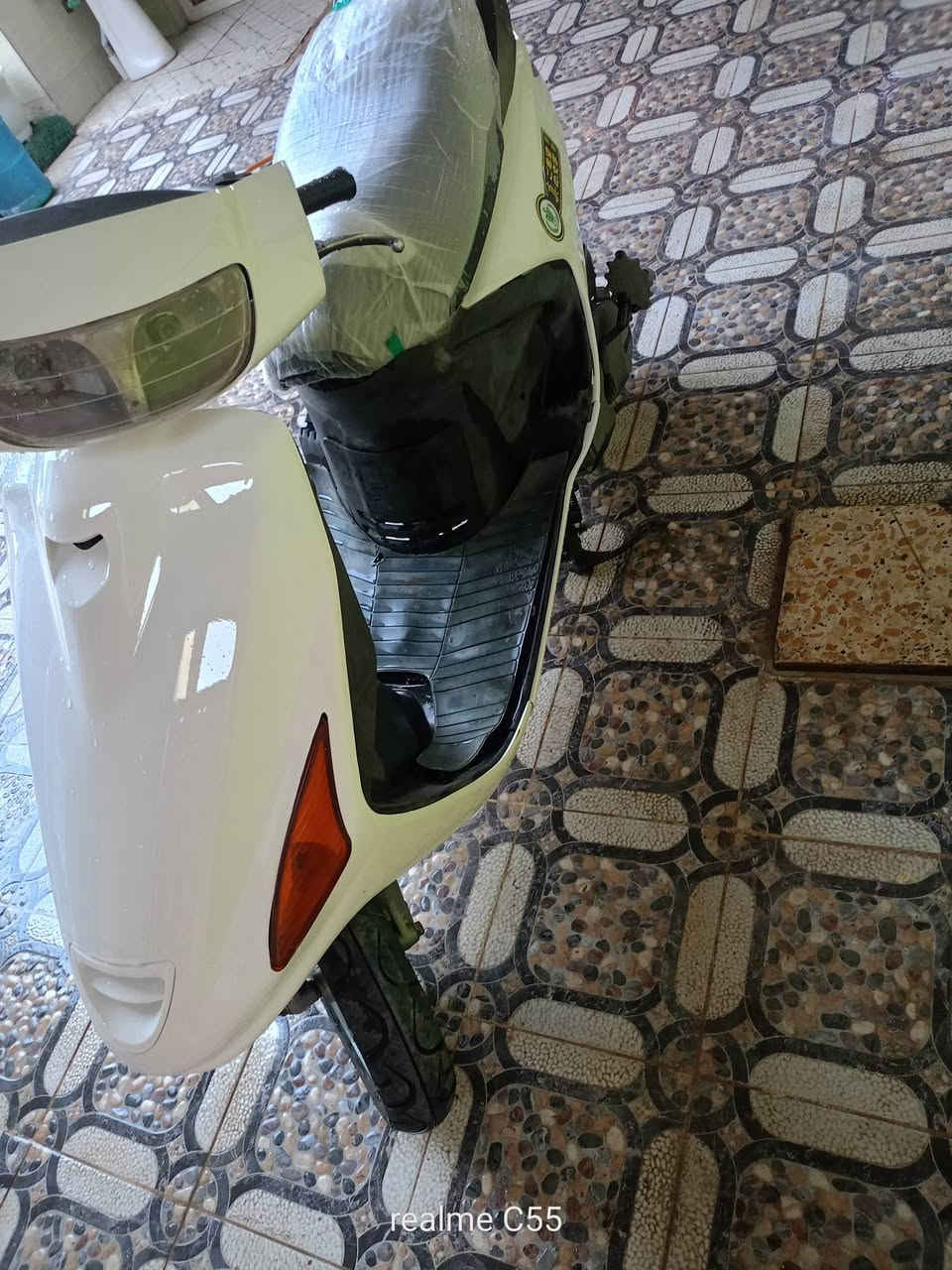 سلام عليكم لبيع دراجه فراشة جديده ناعمه مكينه ما مفتوحه شرط وين متريد افحص كهربائية كله شغاله نكره سلف مكاني دوانيه لمركز دراجه حاويه دواخله ملاح سعر خاص ***********
