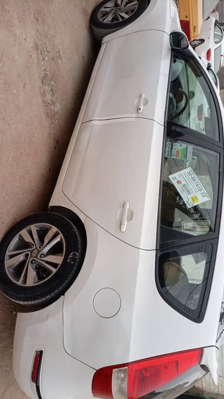 سلام عليكم انترا ستيشن 2012 رقمها بغداد مكينه 2000 المراوس باصفر حسب القناعه والبيع سعر 85 العنوان بغداد قرب بسمايه الاتصال ***********
