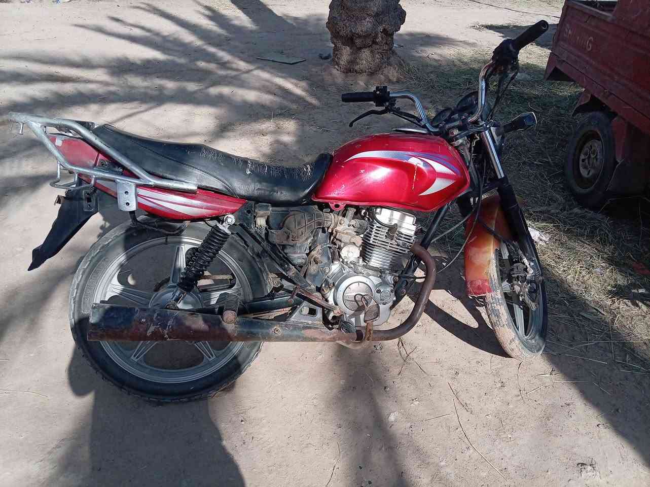 سلام عليكم دراجه كلك ديون 19 لبيع سعر 400 وبيه مجال مكاني طوريج خيرات قم هاتف ***********
