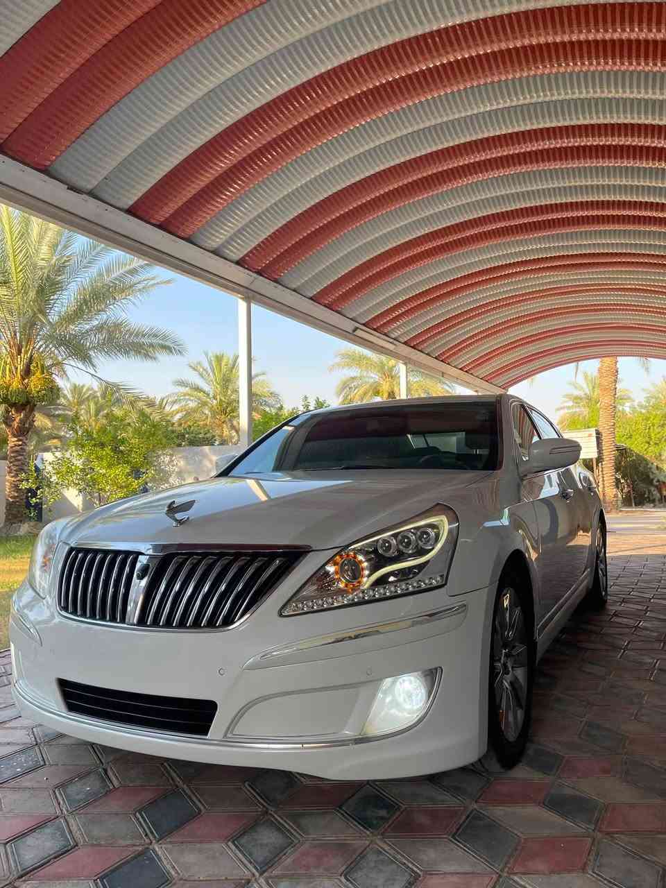 السلام عليكم للبيع
جنسز سنتنيال خليجي 2010   Vip
مكينه : 8 سلنتر 4600
فول مواصفات أعلى فئه Vip
مكينه تبديل جديد كير مكفولات 
خليجي انسى العطلات 
تحكم ستيرن 
جوبلس بس ملغي 
كشنات استيرن تدفئه تبريد 
مساج كشن 
بيبان شفط 
5 بصمات  
بيها بعد هواي مواصفات 
السياره بأسمي تحويل ثاني يوم 

مكان السياره حله بابل 
السعر 125  بيها مجال 

للأستفسار الاتصال ***********
