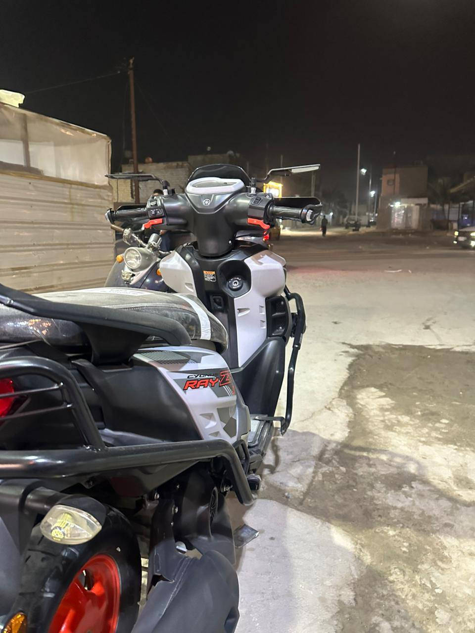 ZR2023
زيرووو ونضيفه كلش فوك ماتتصور
مكينة وكفرات كفاله
اوراااق اصولي كاملة
سعر الاتصال ع الرقم ***********
