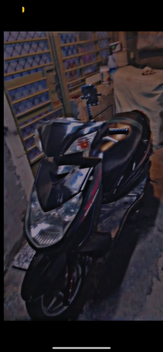 سلام عليكم دراجه سكنس فحل للبيع او مراوس دراجه حلوه نقصه تريشه وحده بوشه ثمانيه وخمسين ونص رايده 550 وبيه مجال مكاني بغداد الدوره او السيديه ***********
