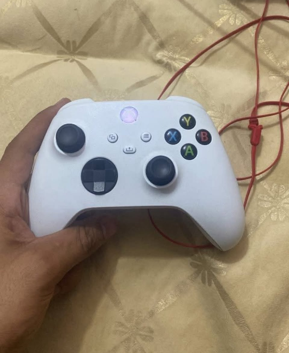 السلام عليكم
اكس بوكس سيريس اس
انتاج 2023
استعماله قليل جدا وجنت ضامه
بي اشتراك كيم باس التمت شهرين
وياه كارتونته
وبي العاب
ماينكرافت
لعبه تريلات
فورزه هورايزن 5 مهكره جميع السيارت مفتوحه وفلوس لا نهائي
وياه بطاريه قاعده دبل
مكان حي الحسين
السعر 360


**إذا كنت صاحب هذا الإعلان وتريد حذفه لأي سبب، رجاءا أرسل رسالة إلى الدعم الفني**