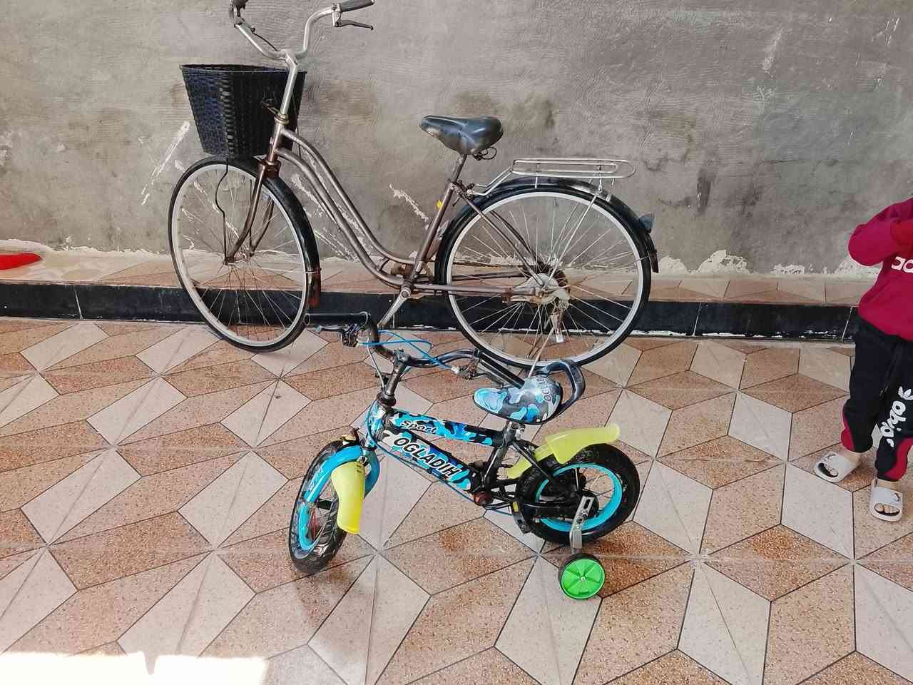 باسكلين للبيع حي الرساله قرب مطعم حماده ***********
