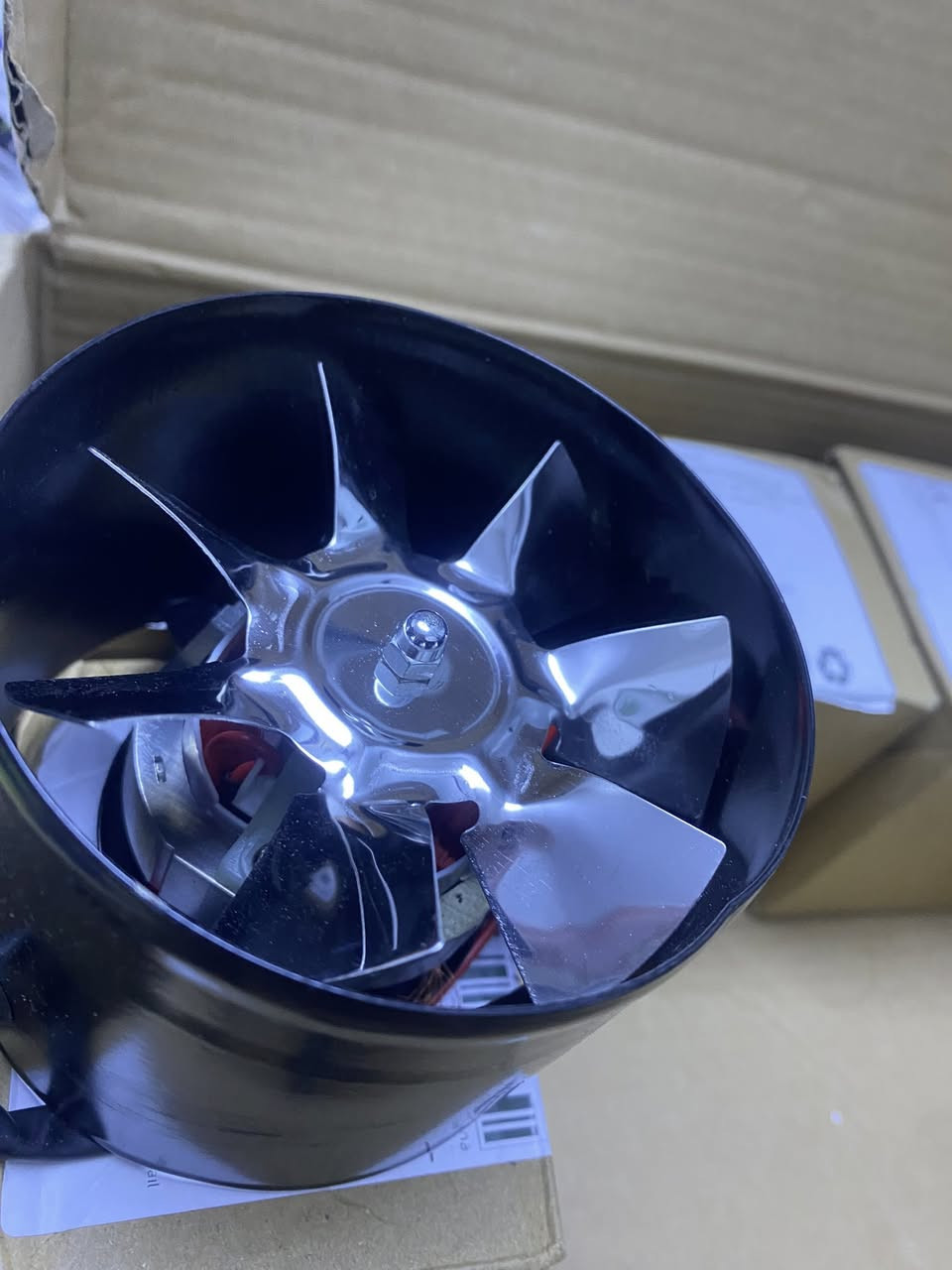 متوفر ٥ قطع مروحةشفط  معدنية، تستخدم عادةً للتهوية في المطابخ أو الحمامات.


**إذا كنت صاحب هذا الإعلان وتريد حذفه لأي سبب، رجاءا أرسل رسالة إلى الدعم الفني**