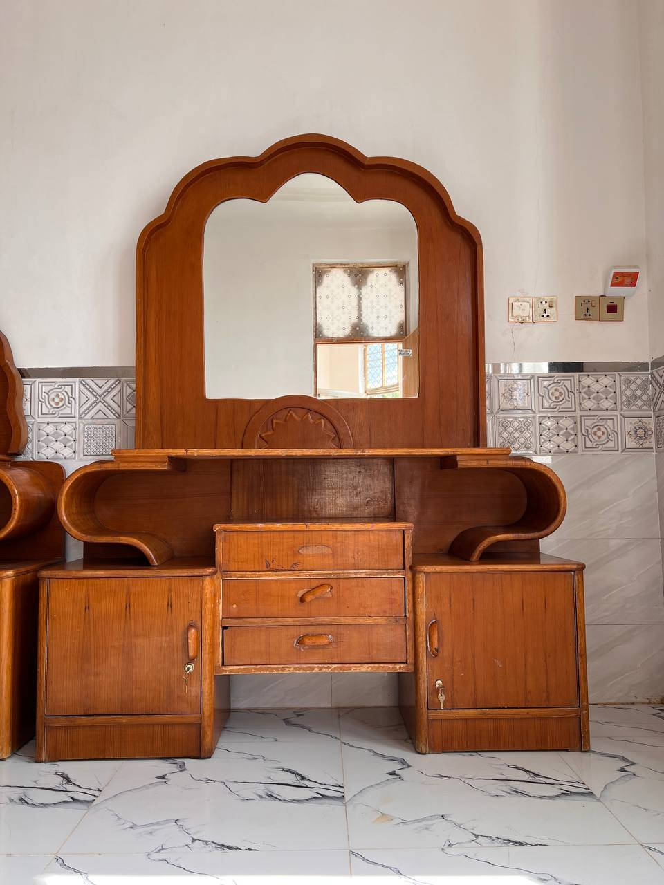 غرفه مستعمله للبيع السعر 350 الاستفسار ***********
