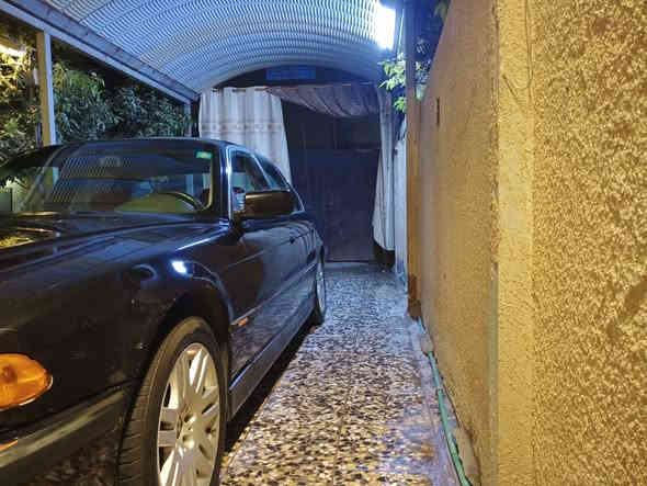 كير ومحرك 8سلندر ،،كله شغاله السايد روف جديد جام  ،،،،شادله محرك 3000 جديد مال حاويه يعني 730 وسنويه هم مكتوب 730 خفاش نقصه تبريد كمبريسر موجود بي ظمان عله الشد بيه منظومه غاز بس بيه نقص ،،،،،كراسي كهرباء شغاله،،،، تخم تاير جديد قبل 20 يوم شادهن،،،برده خلفيه شغاله السعر 85 ،،،،،موديل 1994السيارة باسمي ***********
