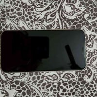 ايفون للبيع اني مكلف بلنشر   اتصال 07503368328