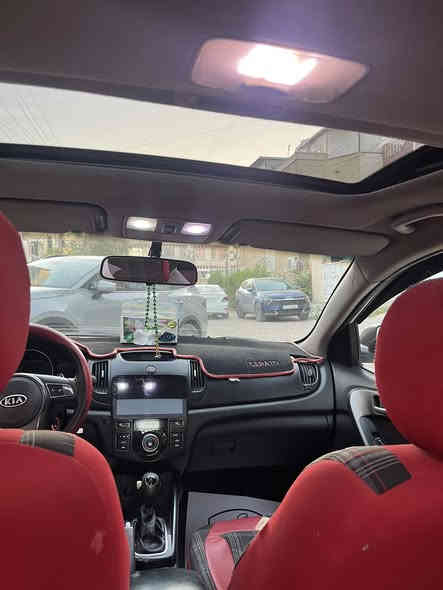 KIA سيراتو موديل 2011 مكينة 1600 
-رقم اربيل الجديد سنويه لل26 
-ماشية 192 حقيقي 
-گير 6 نمر  AT
-فتحه سقف 
-تبريد شاشه /تبريد ثلج خير من الله 
-شاشه اندرويد /كاميرا خلفيه 
-شفتات ستيرن رياضي  
-تحكم ستيرن جهتين 
-مري شفط كهرباء 
-اربعة دسك ABS ويل كب 17 المرغوب 
-حساسات خلفي بلادي 
-لايت زنون 
الادامه /تخم تاير جديد +الاسبير
باتري جديد 
صدر خلفي جديد /امامي نظيف
ادامه كامله عل محرك نوزلات بلكات من كلشي /عبوه فيت بم جديدة
دهن محرك اصلي /دهن مع فلتر الگير اصلي  
دسكات امامي خلفي جديد 
السياره بيها باب السائق والباب الخلفي جهة الراكب صبغ +تبديل بنيد اصلي +قبق جنطة اصلي أثر حادث 
تريد وكالة تريد تحويل موجود 
السعر 93 وبيها مجال للشراي 
تجي تشوفها وتدلل
مكانها بغداد حي اور 
***********
