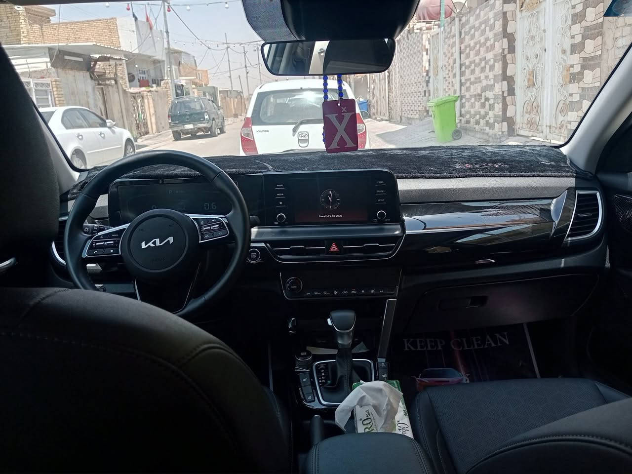 السلام عليكم كيا سيلتوس موديل 25 وارد امريكي ضرر تبديل جاملغ امامي نفس لون اصلي ماشي 7000 فول مواصفات  سياره على وضع الشركه السياره كوري محرك 2000دوش سعر195 للاتصال ***********
