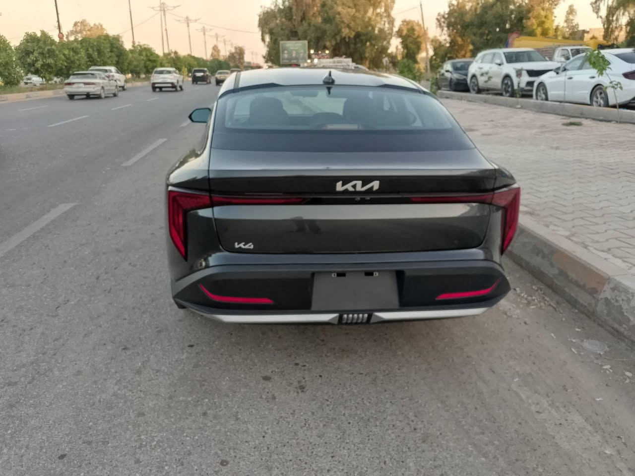 2025 KIA K4
سعة المحرك:-2.0 DOHC بانزين
المسافه المقطوعه:-13201
اللون:-فيراني 
الموديل:-2025
عدد المقاعد:-5

الإضافات #👇👇
-شاشه متصله ديجيتال 
-تحكم صوت
-نحكم سرعه
-هاند بريك كهرباء
-رادار تحديد مسار
-مثبت سرعه
-مانع انزلاق 
-أوامر صوتية
-تحديد مسافه امان
-بصمة تشغيل
-كاميرا خلفية
-أشاره بالمرايه
-مقاعد مخمل رصاصي
-لايت زينون

والمزيد من الإضافات في عالم (KIA)

       🚗   حادث السياره كما موضوح في الصور🚗

السعر 149
---------------------
                        *****

-  او الاتصال على الرقم التألي

 Messenger _ WhatsApp _ IMO  _Viber

 المبيعات والعلاقات العامه 👇

📞  ***********/

((أن ارضيناك فتحدث عنا و إن لم نرضيك فتحدث إلينا ))
