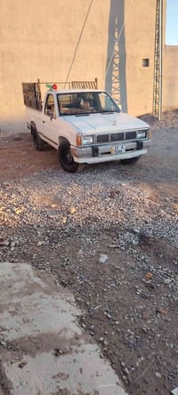 بيكم نيسان موديل ٨٨ كلو بشرط كابون بانزين شاصي شرط. (07710237717)