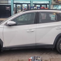 توكسان خليجي 24 ماشية 20 الف كيلو  رقم بغداد  حجم المحرك 2000 بصمة تشغ...