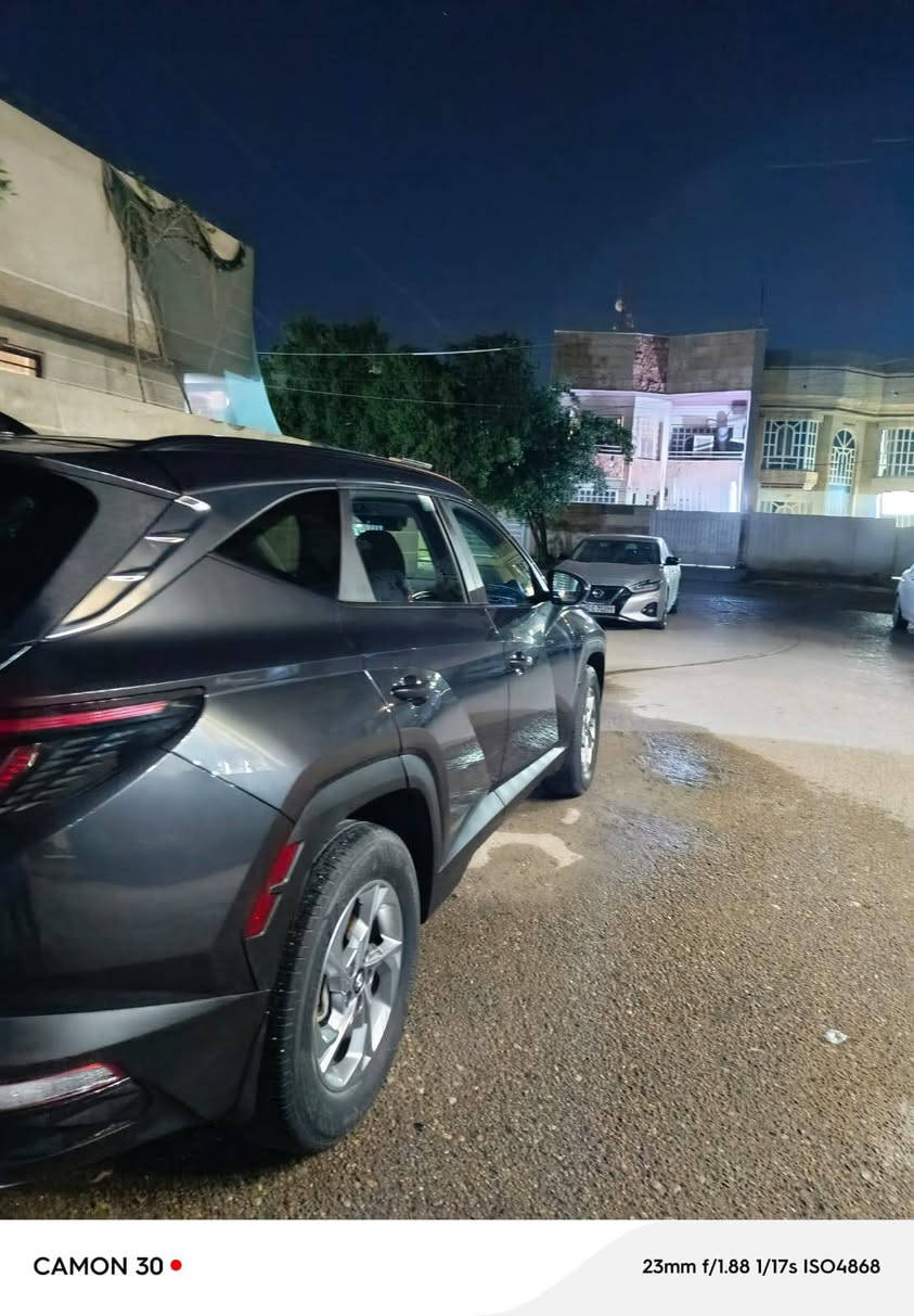 السلام عليكم توسان موديل ٢٠٢٣ وارد مواصفات بصمه تشغيل عن بعد تحديد مسار بصمه ترحيب حساسات أمامية وخلفية وجانبي ايقاف ذاتي تدفئة كراسي كرسي السائق كهرباء لدات جانبيه محرك اربعه سلندر ٢٥٠٠ جي دي وبعد بيها مواصفات غير مذكوره للاستفسار الاتصال على الرقم التالي *********** العنوان بغداد جكوك السعر ١٩٥ مع مجال
