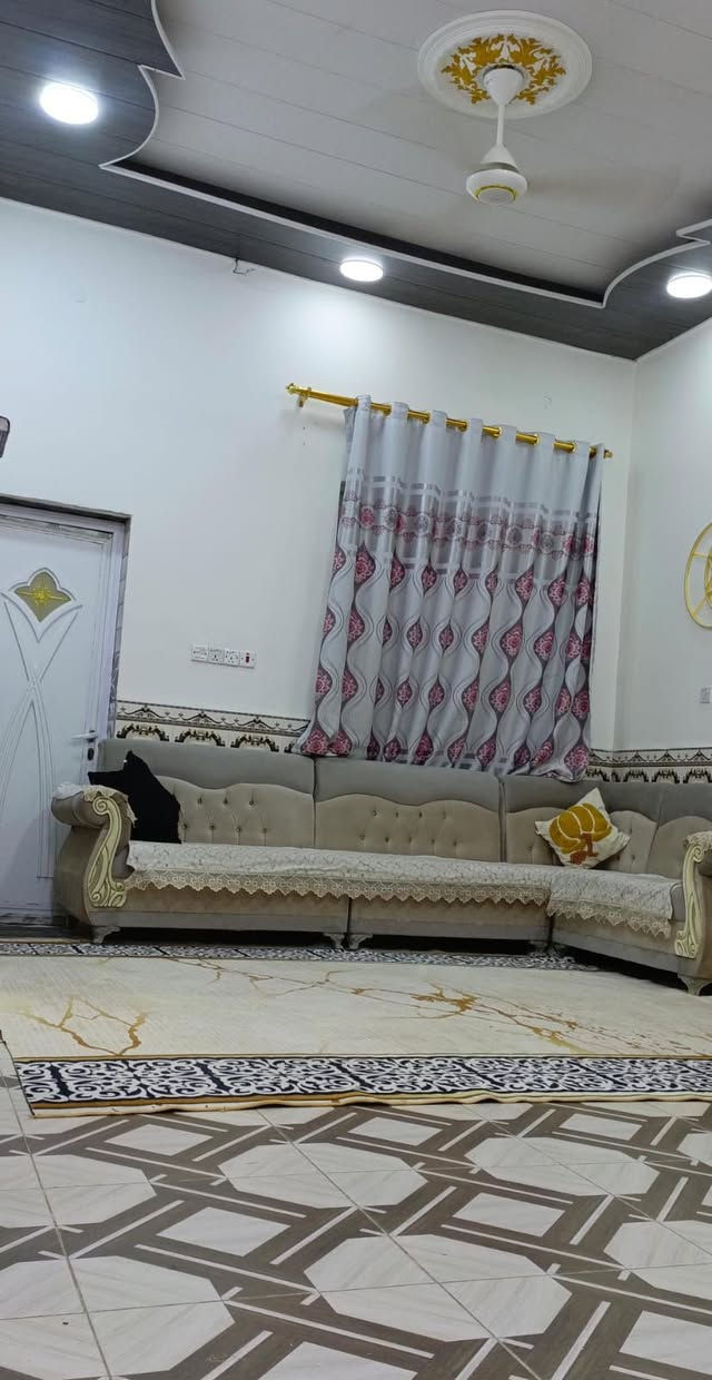 بيت زراعي حي الشهداء كاع ال نجي بناء حديث المساحه ٢٠٠م غرفتين صالتين استقبال مطبخ كبير مناور٢ صحيات داخليه اوخارجيه بناء طابوق رباطات  ***********
