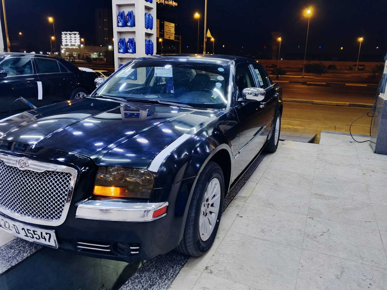 اللهم صل على محمد وال محمد اوباما 2009 اربع جوكات رقم اربيل دولي محرك 3500 سيارة جاهزة بيهة لكاط هلالات خلفية وتقسيم بالبيبان الامامية السعر 98 وبيهة مجال قليل العنوان بصرة ***********
