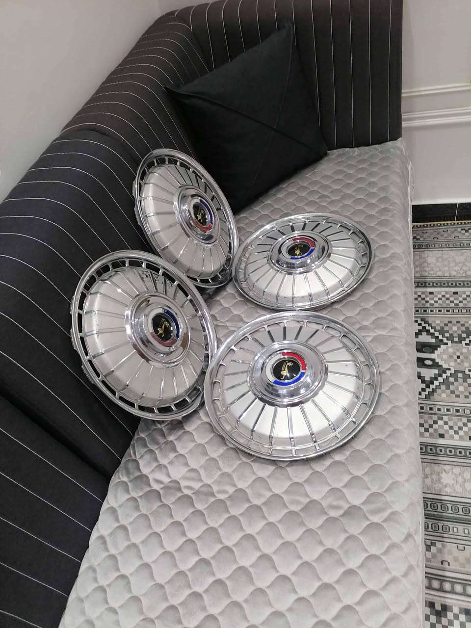 جمعه مباركه حبايب
تخم كبات أبو ألأسد 

حجم 14 

*********** سيد محمود 

متوفر توصيل يوصلك لطلب لباب البيت
