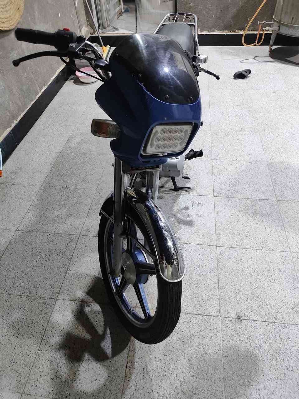 دراجه بارت مديل 22 اوراق أصولي مامفتوحه كلشي شغاله بيها بدايت تبخير سعرها 600 قفل
***********
