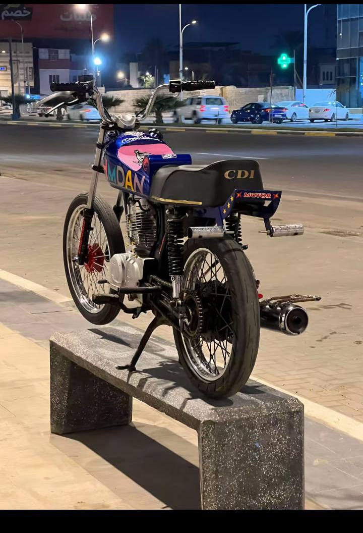 السلام عليكم دراجه ادوات عنبار نضيفة مامفتوحة سعر600 العنوان بصرة جمهورية ***********
