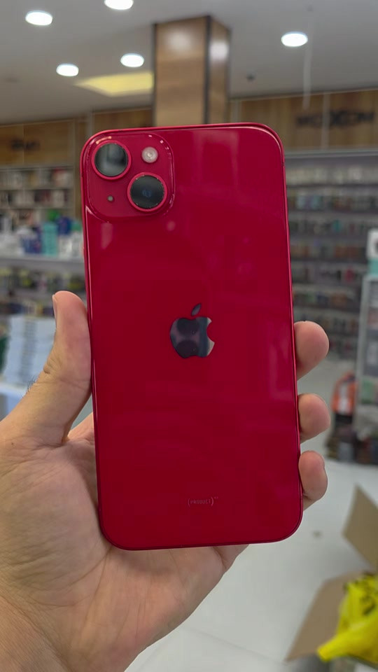 قطعة مستخدمة امرتبة 😘 Iphone 14 plus e Sim  ذاكرة 256 بطارية 84 الجهاز ابلادي غير مفتوح . ***********
