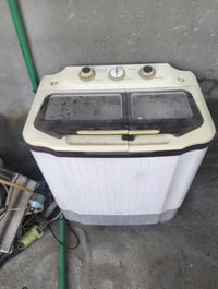 غسالة أطفال • حوضين • حي الشهداء