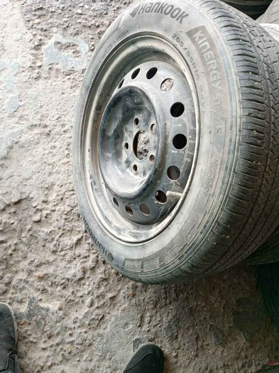 سلام عليكم
 عندي تخم ويل عادي وتايراته نضاف ومنفوخ كبل تشدهن قياس ١٦ مكاني نجف سعرهن ٢٠٠ الف


**إذا كنت صاحب هذا الإعلان وتريد حذفه لأي سبب، رجاءا أرسل رسالة إلى الدعم الفني**