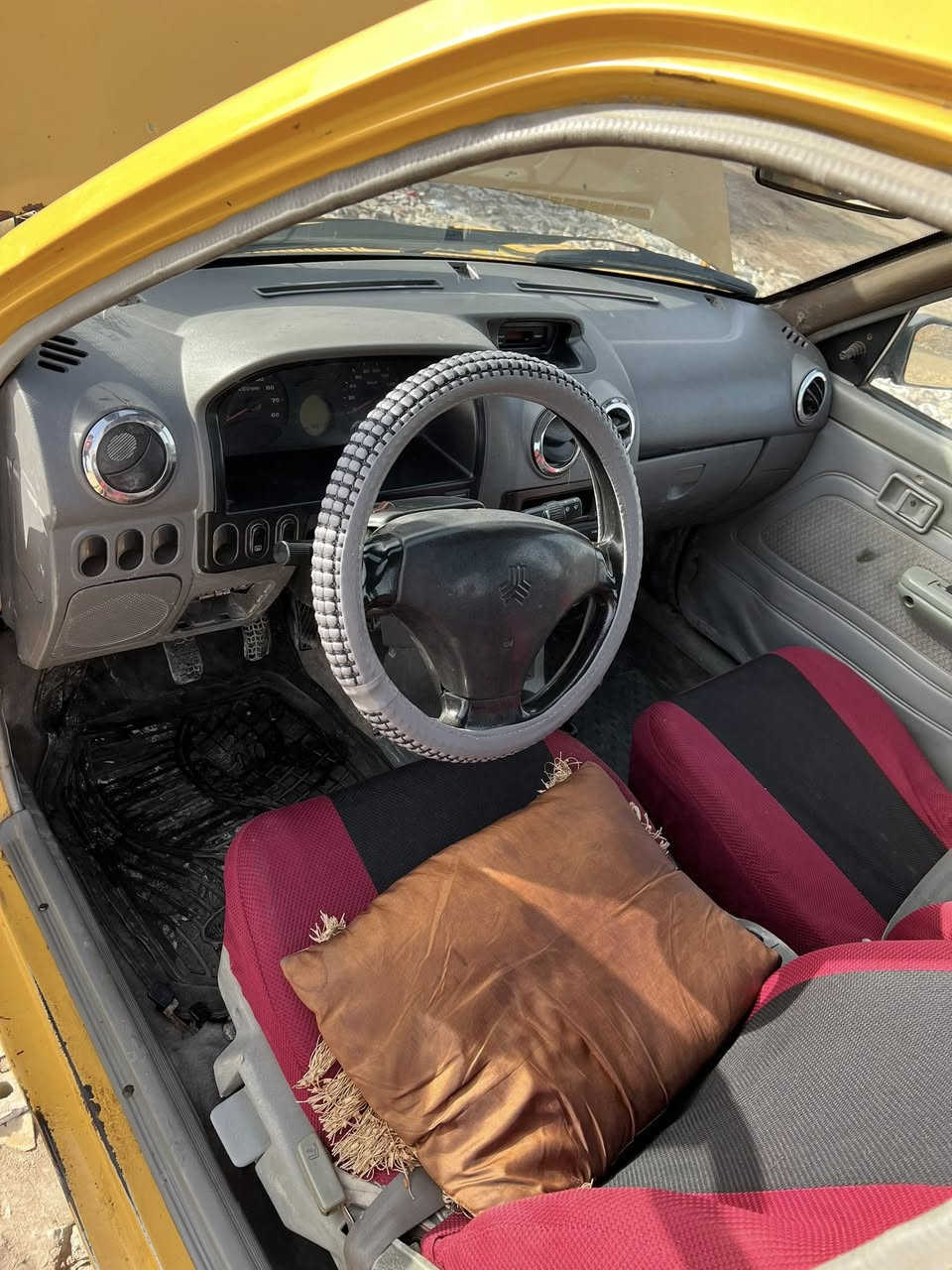 سايبة موديل10 بغداد شرط تحويل سنويه صاقطة مكينه وكير شاصي بس واحد بيها معمر تخم تاير صدر خلفي امامي جديد سياره جاهزة سعر22$ مكاني بغداد قرب بسماية 
***********
