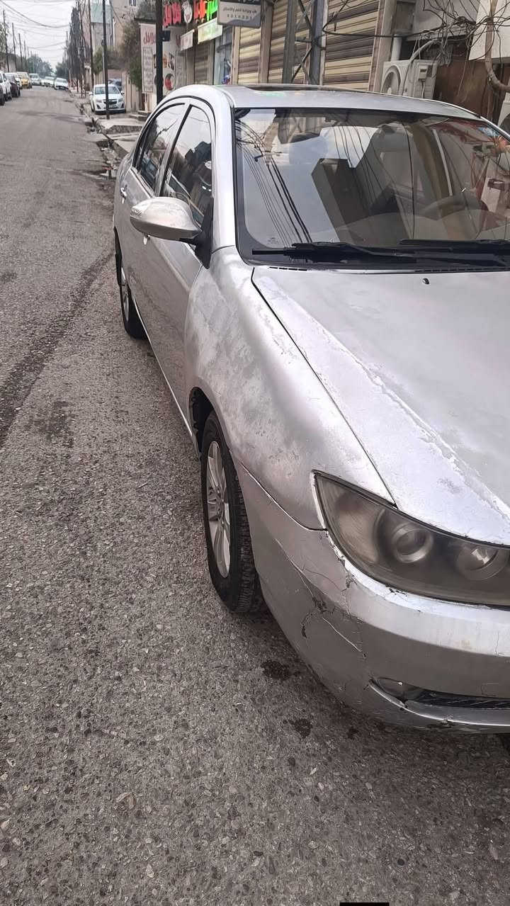 السلام عليكم 
سيارة ليفان حجم 620 موديل 2012
السيارة بيها ضربة بجاملغ الامامي من جهة النفر
كير ومحرك شرط تبريد تدفئة كله شغال
السيارة وضع شركة كابون بانزين بيها
هزة وسنوية الى 2030 باسمي
السيارة بيها تقحيل بوند وسقف وصندوق
لون الرصاصي هو هشكل كله يقحل
السعر (48 ورقة ) وبيها مجال


**إذا كنت صاحب هذا الإعلان وتريد حذفه لأي سبب، رجاءا أرسل رسالة إلى الدعم الفني**