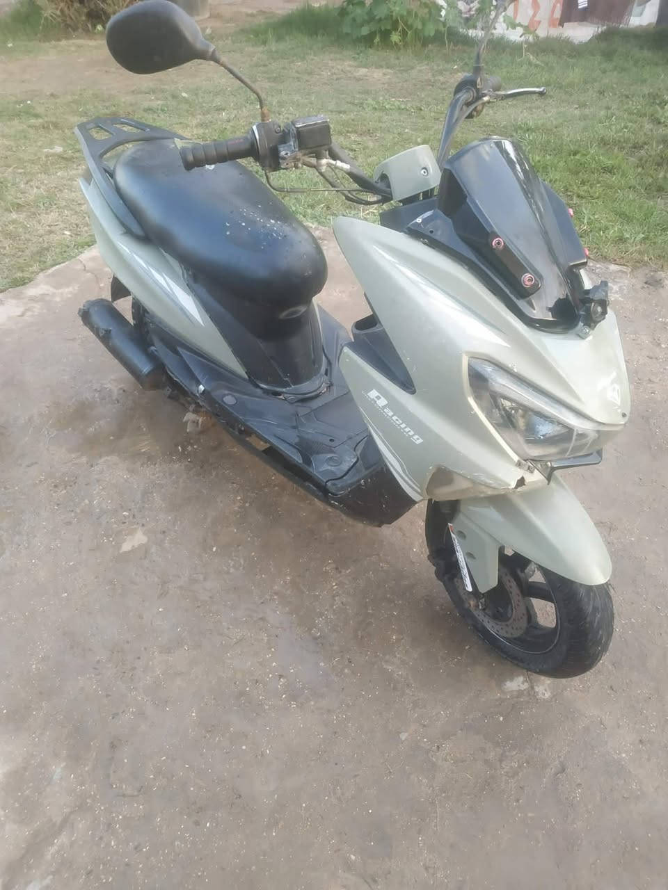 سترونك مكينه ماكس صيني مكينه مبدل بستم فقط ناعمه المكينه سلف نكره لايت عالي ناصي اشايركلهةشغاله سعرهة٢٢٥ مكاني حله ***********
