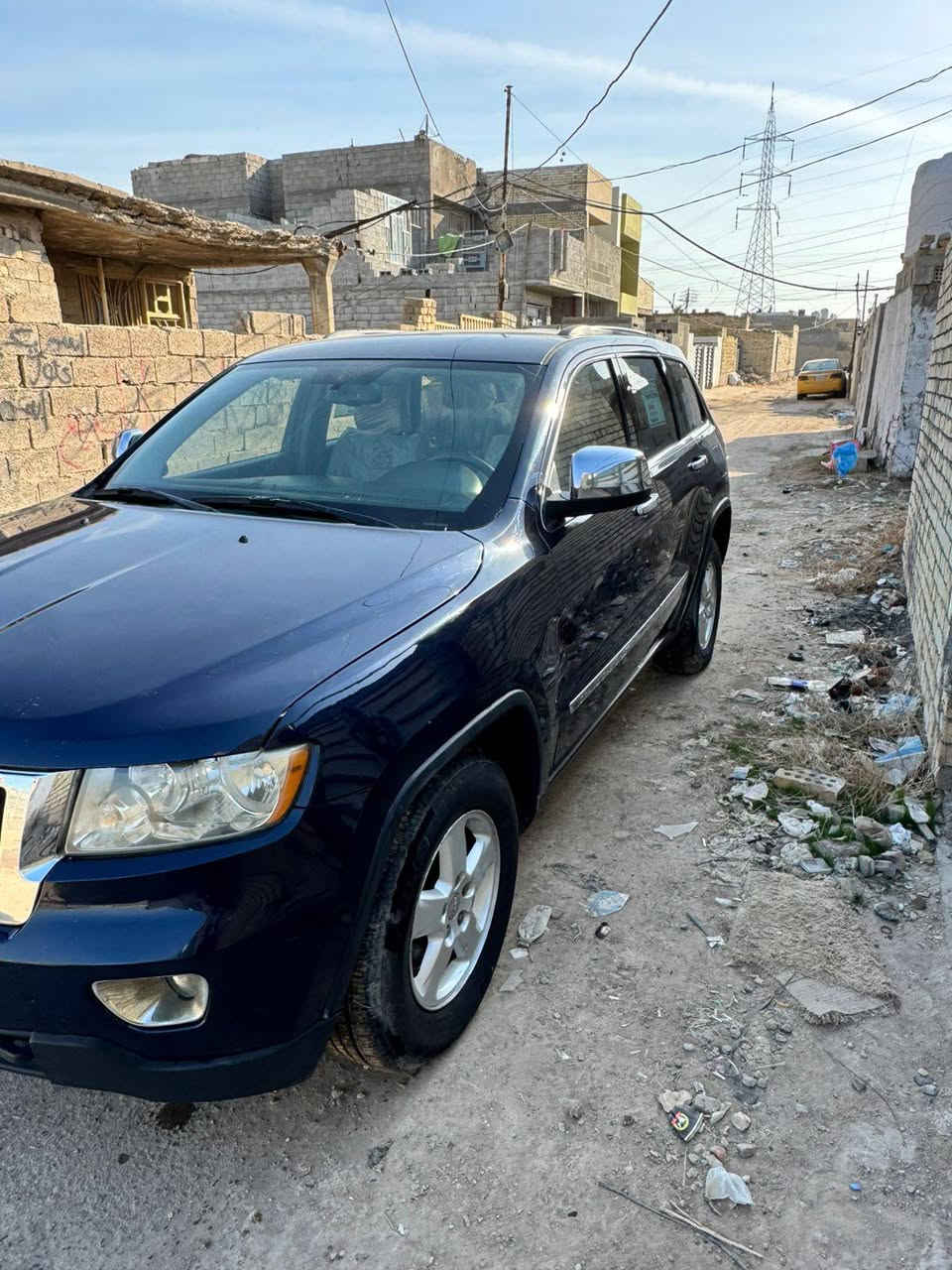 جيب لاريدو موديل 2012 كير محرك جيد جدا وارد امريكي  حاثها بجم بيها 5 قطع صبغ مسجل شاشة منظومة زنون فور ويل كشنات كهرباء بصمة بابين وتشغيل سيارة جاهزة تدفئة تبريد شغال تايرات نظافة 80% سبير جديد  بطارية جديدة السيارة مال بيت ما متعوبة دير بانزين واطلع للبصرة السعر وباقي التفاصيل  راسلني خاص وتدلل


**إذا كنت صاحب هذا الإعلان وتريد حذفه لأي سبب، رجاءا أرسل رسالة إلى الدعم الفني**