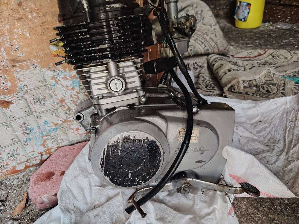 مكينه أرشه نظيفه وحلوه المكينه تكطع ماعرف شنو علتها سعر50الف قفل مكاني ميمونه رقم*********** الميمونة, ميسان
